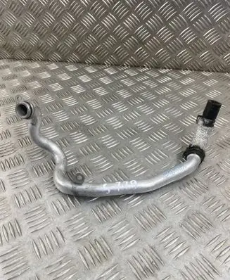 Audi A7 S7 4K8 Engine coolant pipe/hose 059121064N