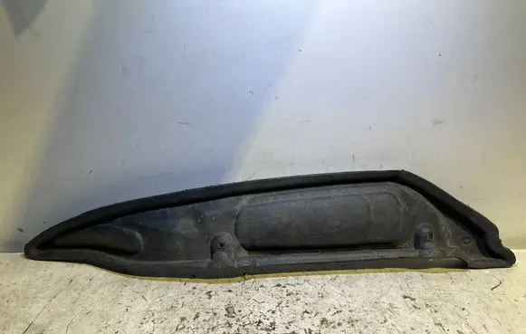 Dodge Challenger Fender foam support/seal 