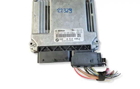BMW 3 E90 E91 Engine control unit/module 0281017551 8512499