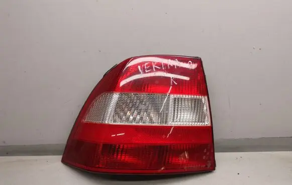 Opel Vectra B Rear/tail lights 90568047 37370748
