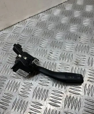 Audi A3 S3 8P Indicator stalk 8P0953513A