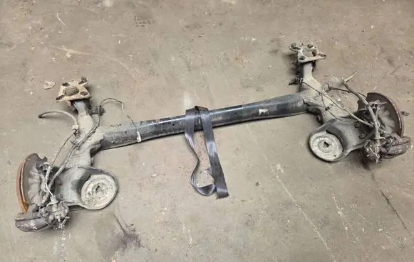 Citroen Berlingo Rear axle beam 