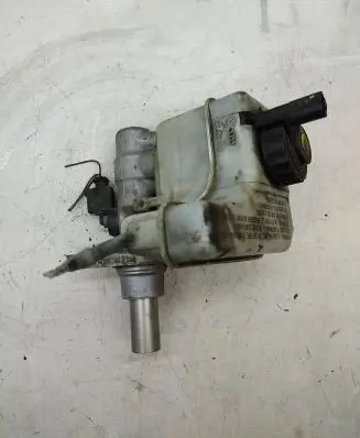 Volkswagen Tiguan Master brake cylinder 1K2611349A 1K2611349 5N0945459A