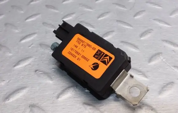 Citroen DS4 Aerial antenna amplifier 9666017880
