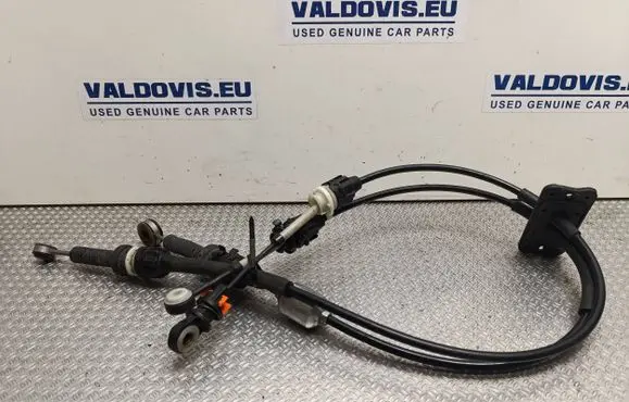 Gear shift cable linkage