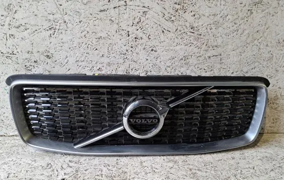 Volvo XC90 Front bumper upper radiator grill