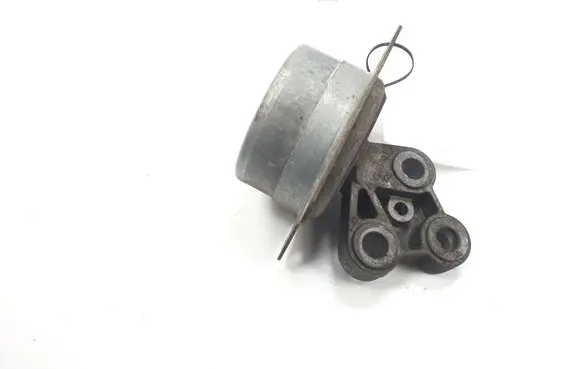 Opel Signum Engine mounting bracket