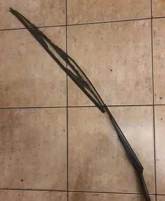 Volkswagen Transporter - Caravelle T5 Front wiper blade arm 7H1955409C