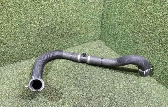 Renault Trafic III (X82) Engine coolant pipe/hose 215017976R HSRZ01208
