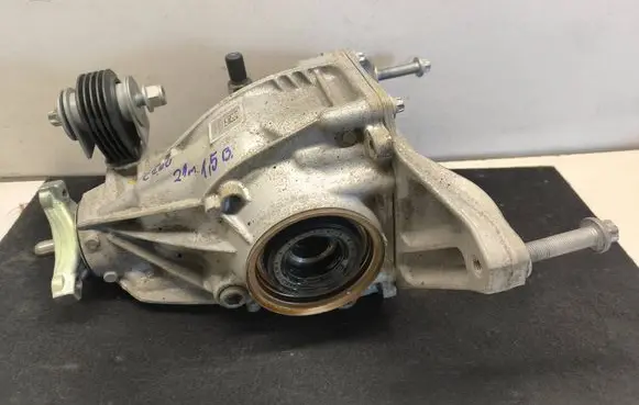 Mercedes-Benz C W205 Rear differential A2053510008