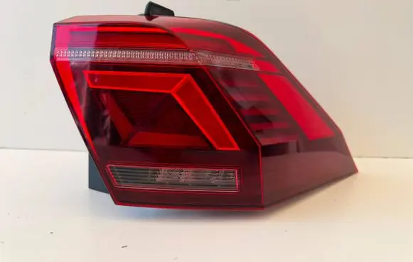 Volkswagen Tiguan Rear/tail lights 5NA945208J