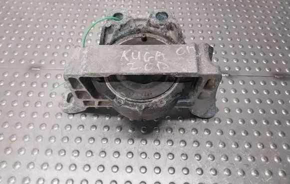 Ford Kuga II Engine mount vacuum valve 8M51-6F012-SB
