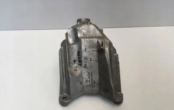 Audi A6 S6 C8 4K Engine mounting bracket 4M0199307BN
