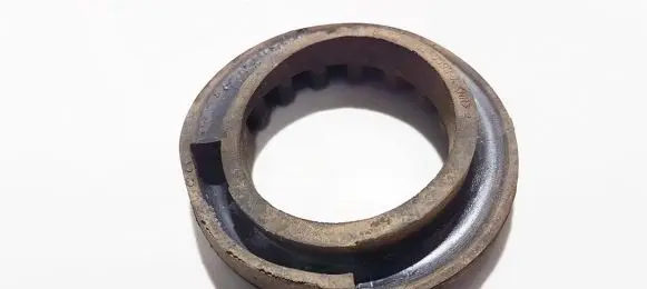 Mazda 3 I Front coil spring rubber mount 3n615599a 3n61-5599-a