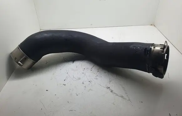 Intercooler hose/pipe