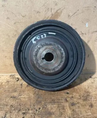 Renault Clio III Crankshaft pulley 3554191