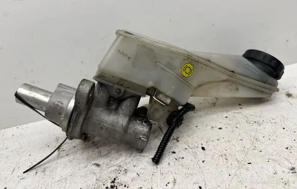 Nissan Qashqai Master brake cylinder 0204Y24277