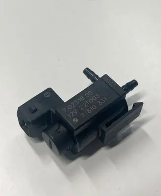 BMW 5 F10 F11 Turbo solenoid valve 11747810831