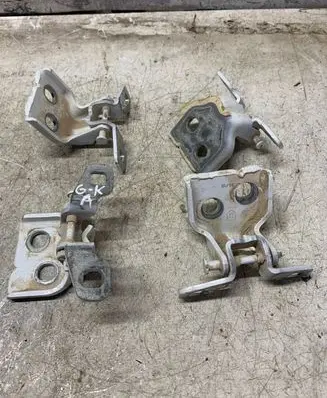 Dacia Sandero II Rear door hinge set 