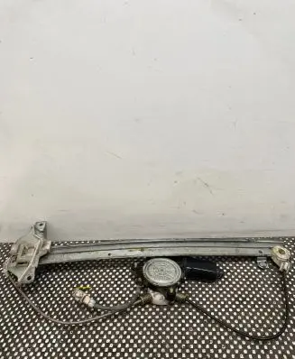 Toyota RAV 4 (XA10) Front door window regulator with motor 8571042030 0621007631 3761838