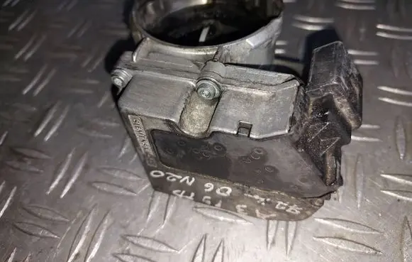 Audi A3 S3 8P Throttle valve 03G128063