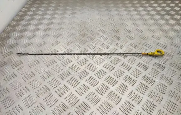 Skoda Octavia Mk3 (5E) Oil level dip stick 04C115611H