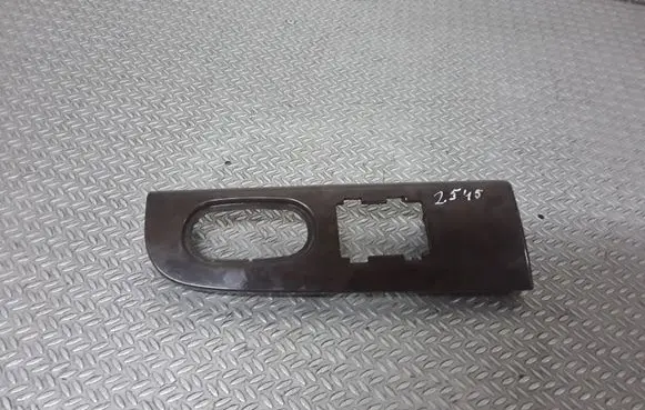 Chrysler Sebring (ST-22 - JR) Mirror switch trim 