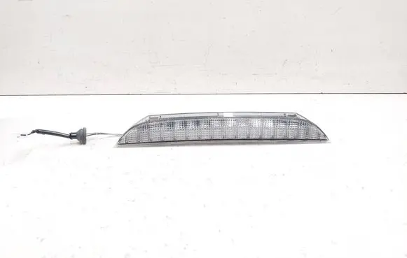 Mitsubishi Outlander Third/center stoplight P5631 135V32W