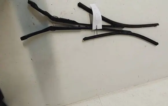 Audi A6 S6 C6 4F Windshield/front glass wiper blade 