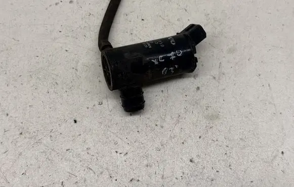 Volvo XC70 Windscreen/windshield washer pump 9169611 0602103950