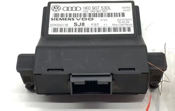 Volkswagen Golf V Gateway control module 1K0907530L