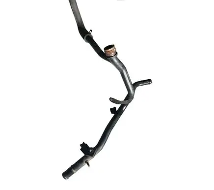 Volkswagen Polo IV 9N3 Engine coolant pipe/hose 045121065m