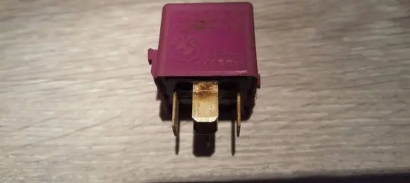BMW 5 E34 Other relay 6136-1388911