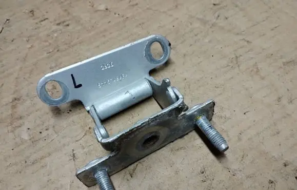 Dodge Caliber Tailgate/trunk/boot hinge 5115749AFA