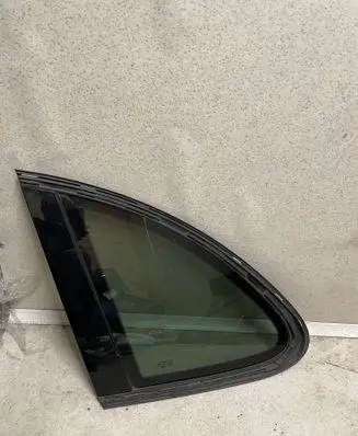 Porsche Cayenne (9PA) Rear side window 7P5845297HB