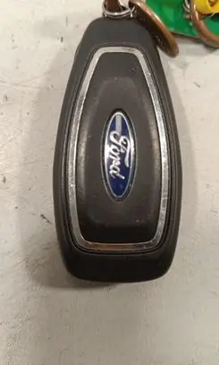 Ford Kuga II Ignition key/card 