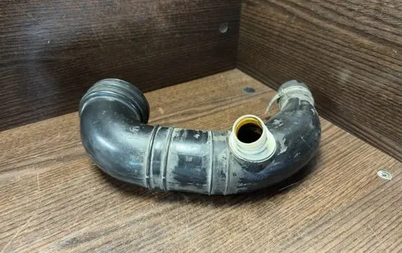 Fiat Grande Punto Intake resonator A947