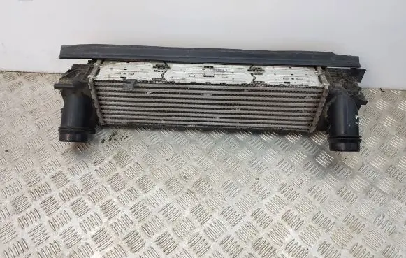 BMW 4 F36 Gran coupe Intercooler radiator 7600532 15272311 M151646D