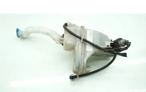 Suzuki Swift II Windshield washer fluid reservoir/tank 3840072L0