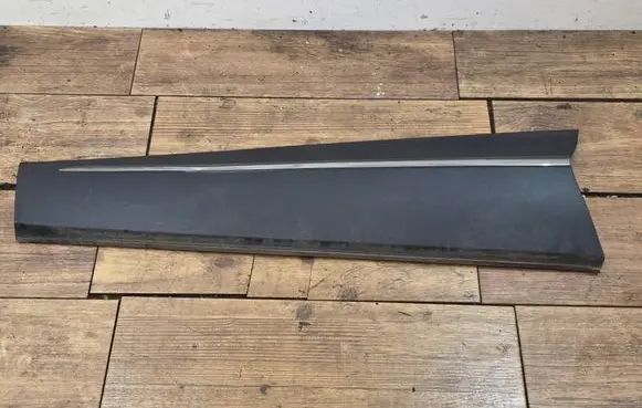 Renault Captur Front door trim (molding) 808773776R