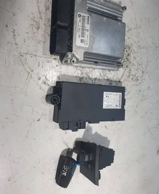 BMW 3 E90 E91 Engine ECU kit and lock set 7811151 0281015130 170068021