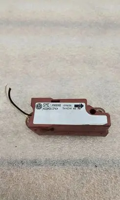 Skoda Octavia Mk1 (1U) Airbag deployment crash/impact sensor 1J0909606B 18990206 5WK42340
