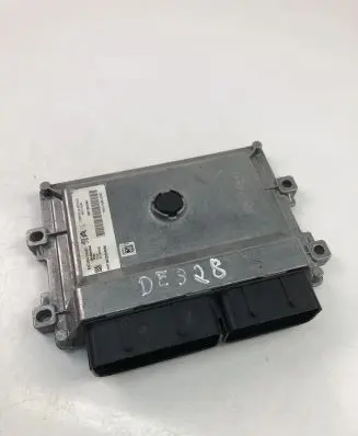 Peugeot 208 Engine control unit/module 9841863580
