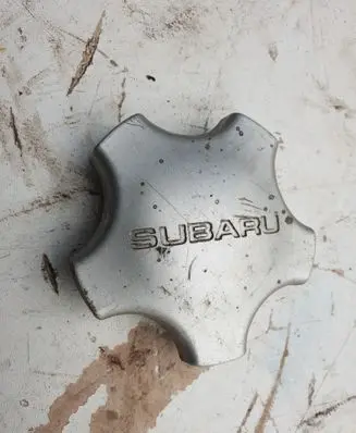 Subaru Impreza I Original wheel cap 28811AC020