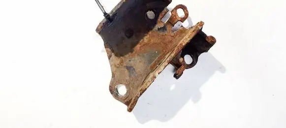 Renault Clio III Bracket in trunk/boot 