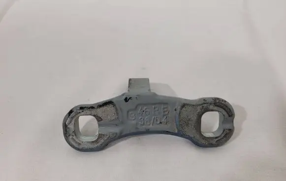 Volvo V50 Rear door lower hinge 346re