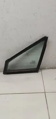 Toyota C-HR I Front door vent window glass four-door 43R00098