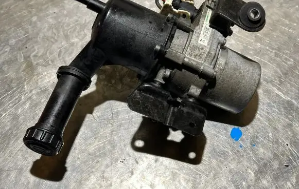Citroen DS4 Power steering pump V29011446E