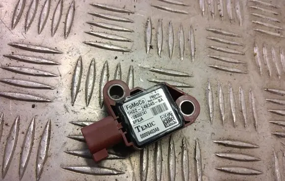Land Rover Discovery 4 - LR4 Airbag deployment crash/impact sensor 5h2z14b345ba