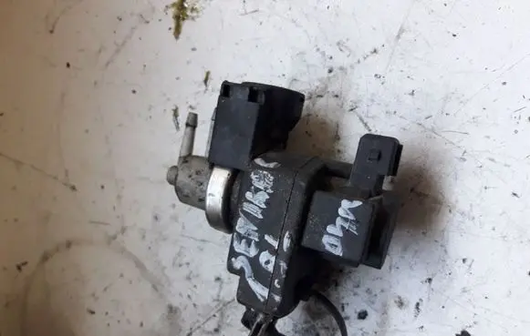 Renault Scenic II - Grand scenic II Vacuum valve 